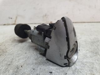 bontott MERCEDES-BENZ E-CLASS Bal első Zárbetét