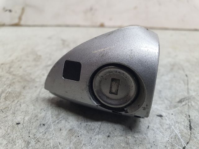 bontott MERCEDES-BENZ E-CLASS Bal első Zárbetét