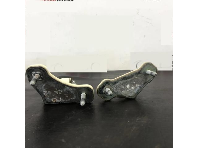 bontott MERCEDES-BENZ E-CLASS Bal első Zsanér