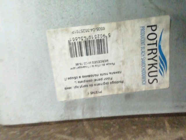 bontott MERCEDES-BENZ E-CLASS Bal Fenéklemez