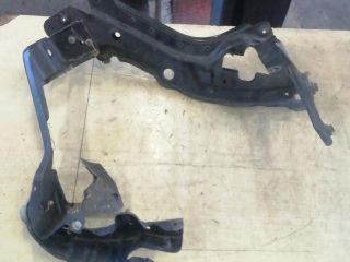 bontott MERCEDES-BENZ E-CLASS Bal Fényszóró Lámpakeret