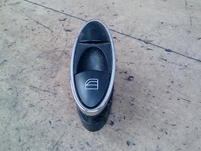 bontott MERCEDES-BENZ E-CLASS Bal hátsó Ablakemelő Kapcsoló