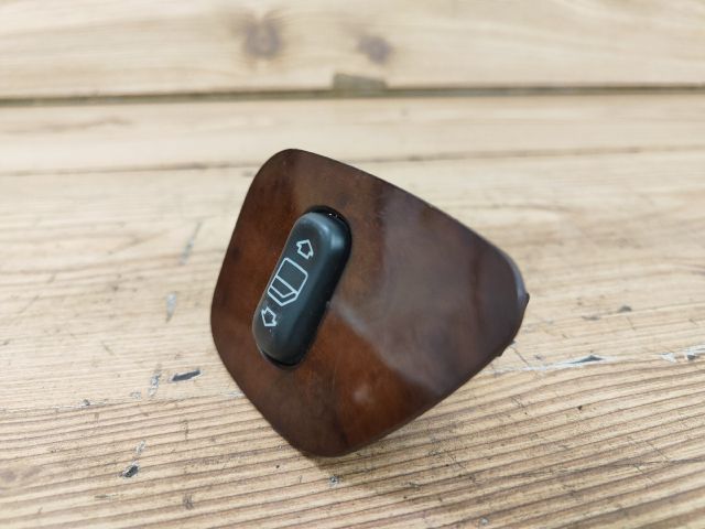 bontott MERCEDES-BENZ E-CLASS Bal hátsó Ablakemelő Kapcsoló