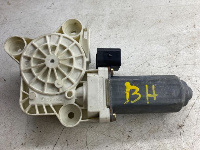 bontott MERCEDES-BENZ E-CLASS Bal hátsó Ablakemelő Motor