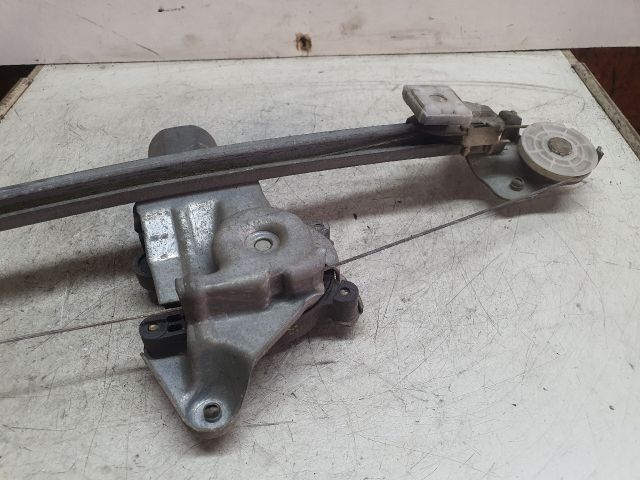 bontott MERCEDES-BENZ E-CLASS Bal hátsó Ablakemelő Szerkezet (Elektromos)