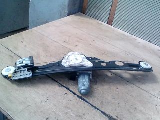 bontott MERCEDES-BENZ E-CLASS Bal hátsó Ablakemelő Szerkezet (Elektromos)