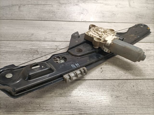 bontott MERCEDES-BENZ E-CLASS Bal hátsó Ablakemelő Szerkezet (Elektromos)