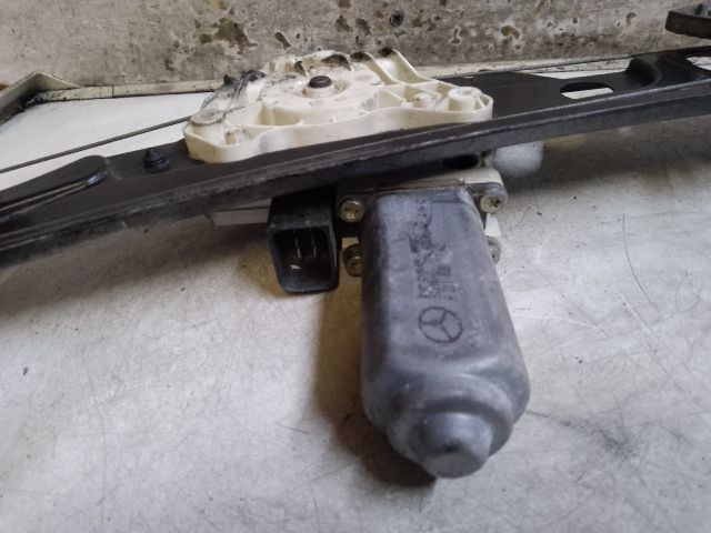 bontott MERCEDES-BENZ E-CLASS Bal hátsó Ablakemelő Szerkezet (Elektromos)