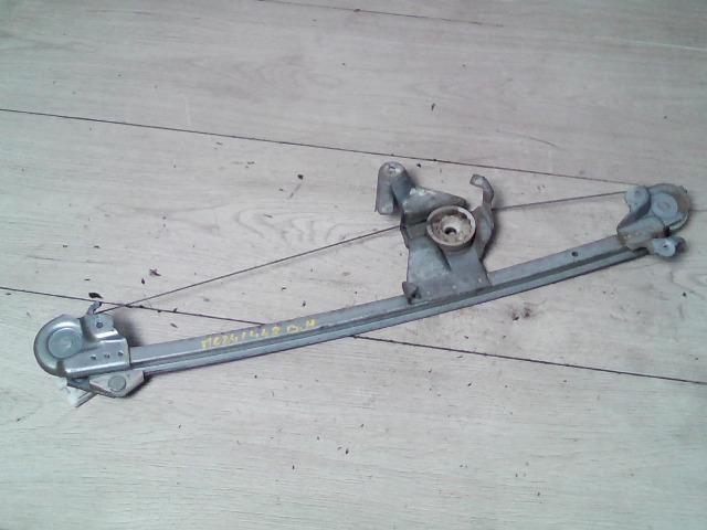 bontott MERCEDES-BENZ E-CLASS Bal hátsó Ablakemelő Szerkezet (Mechanikus)