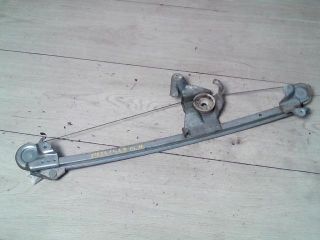 bontott MERCEDES-BENZ E-CLASS Bal hátsó Ablakemelő Szerkezet (Mechanikus)