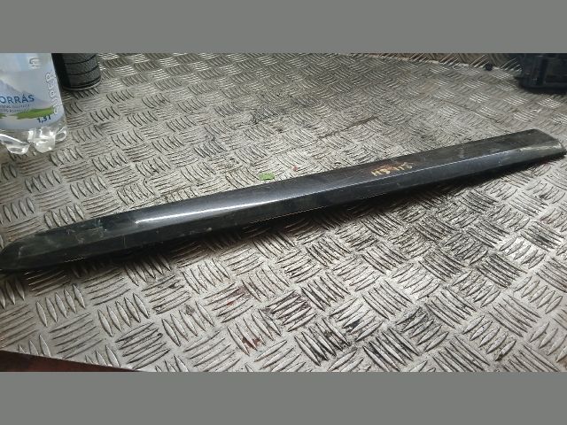 bontott MERCEDES-BENZ E-CLASS Bal hátsó Ajtó Díszléc