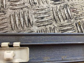 bontott MERCEDES-BENZ E-CLASS Bal hátsó Ajtó Díszléc