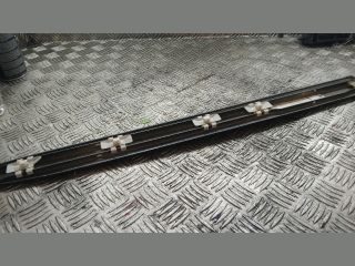 bontott MERCEDES-BENZ E-CLASS Bal hátsó Ajtó Díszléc