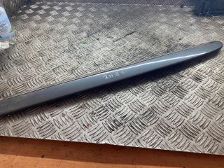 bontott MERCEDES-BENZ E-CLASS Bal hátsó Ajtó Díszléc