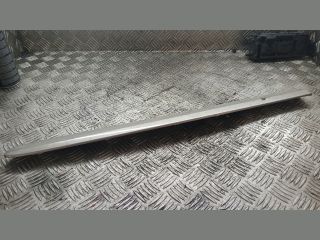 bontott MERCEDES-BENZ E-CLASS Bal hátsó Ajtó Díszléc