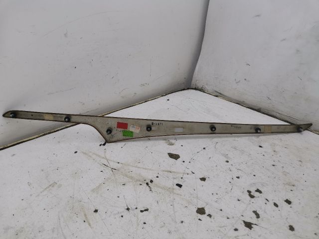 bontott MERCEDES-BENZ E-CLASS Bal hátsó Ajtó Kárpit Díszléc