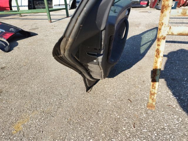 bontott MERCEDES-BENZ E-CLASS Bal hátsó Ajtó (Részeivel)