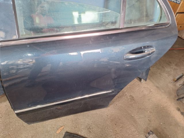 bontott MERCEDES-BENZ E-CLASS Bal hátsó Ajtó (Részeivel)