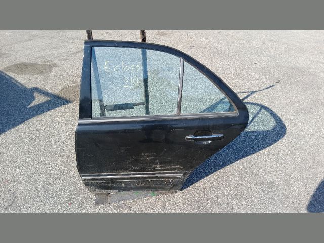 bontott MERCEDES-BENZ E-CLASS Bal hátsó Ajtó (Részeivel)