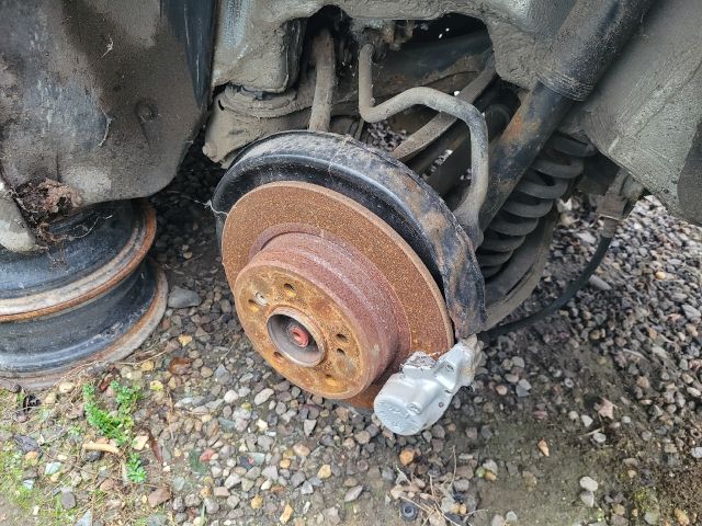 bontott MERCEDES-BENZ E-CLASS Bal hátsó Ajtó Szigetelés