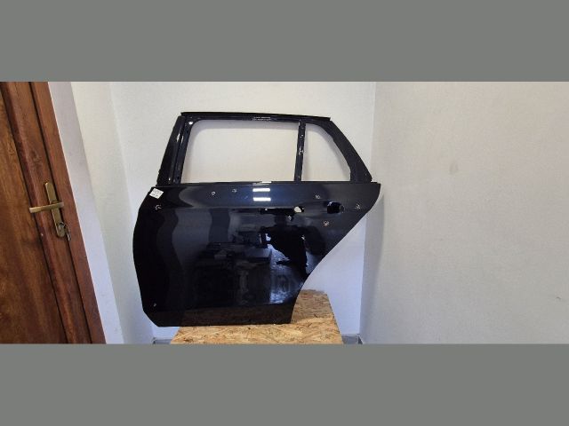 bontott MERCEDES-BENZ E-CLASS Bal hátsó Ajtó (Üres lemez)