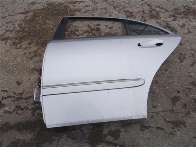 bontott MERCEDES-BENZ E-CLASS Bal hátsó Ajtó (Üres lemez)