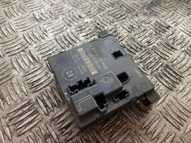 bontott MERCEDES-BENZ E-CLASS Bal hátsó Ajtó Vezérlőegység