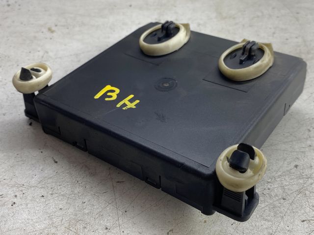 bontott MERCEDES-BENZ E-CLASS Bal hátsó Ajtó Vezérlőegység