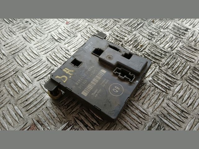 bontott MERCEDES-BENZ E-CLASS Bal hátsó Ajtó Vezérlőegység