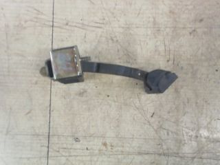 bontott MERCEDES-BENZ E-CLASS Bal hátsó Ajtóhatároló