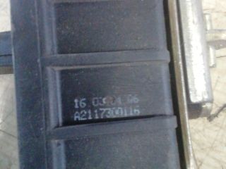 bontott MERCEDES-BENZ E-CLASS Bal hátsó Ajtóhatároló