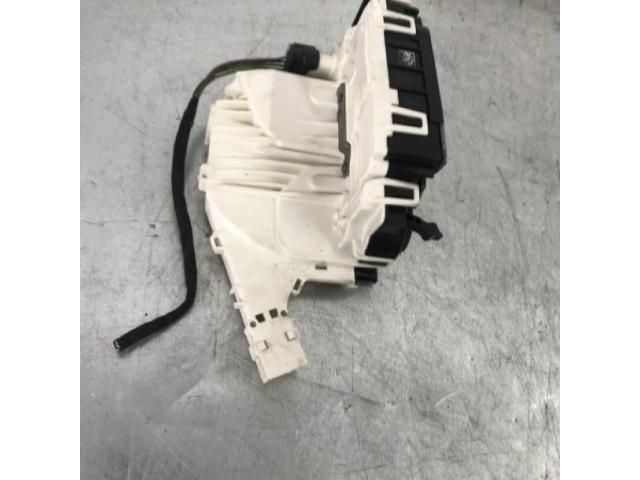 bontott MERCEDES-BENZ E-CLASS Bal hátsó Ajtózár