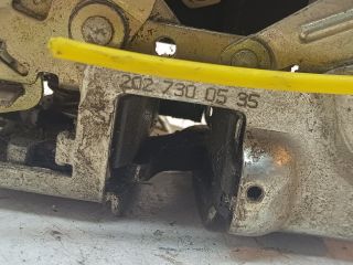 bontott MERCEDES-BENZ E-CLASS Bal hátsó Ajtózár