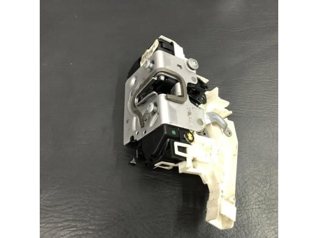 bontott MERCEDES-BENZ E-CLASS Bal hátsó Ajtózár