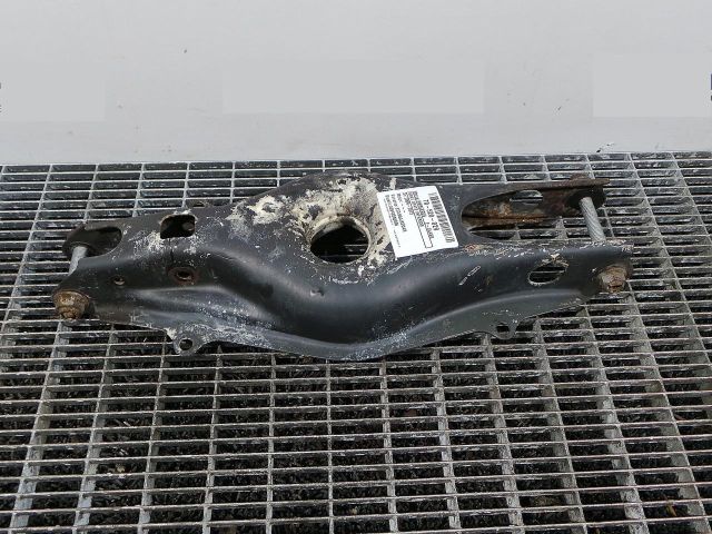 bontott MERCEDES-BENZ E-CLASS Bal hátsó Alsó Lengőkar