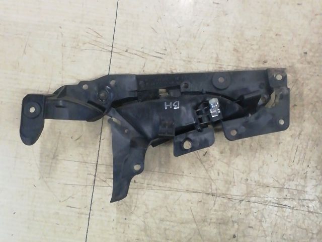 bontott MERCEDES-BENZ E-CLASS Bal hátsó Belső Kilincs