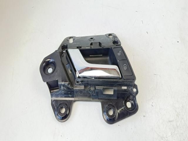 bontott MERCEDES-BENZ E-CLASS Bal hátsó Belső Kilincs