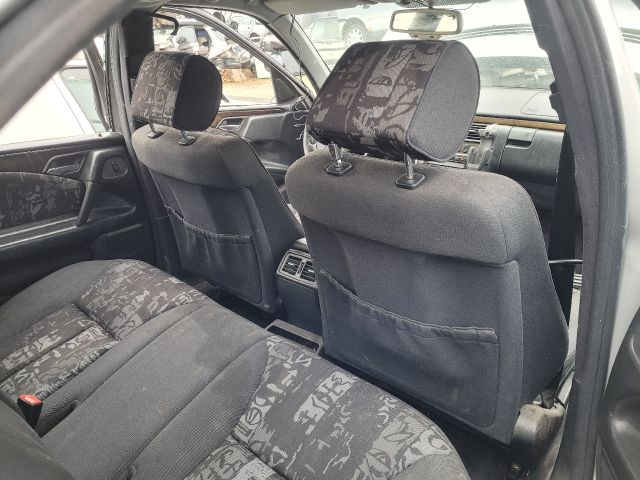 bontott MERCEDES-BENZ E-CLASS Bal hátsó Csomagtér Burkolat (Műanyag)