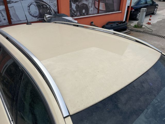 bontott MERCEDES-BENZ E-CLASS Bal hátsó Dobbetét (Kerékjárati, Műanyag)