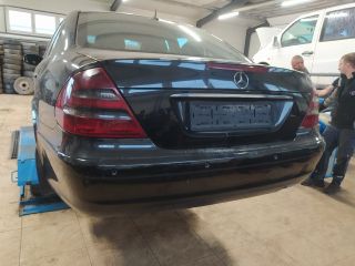 bontott MERCEDES-BENZ E-CLASS Bal hátsó Fixüveg (Ajtóban)