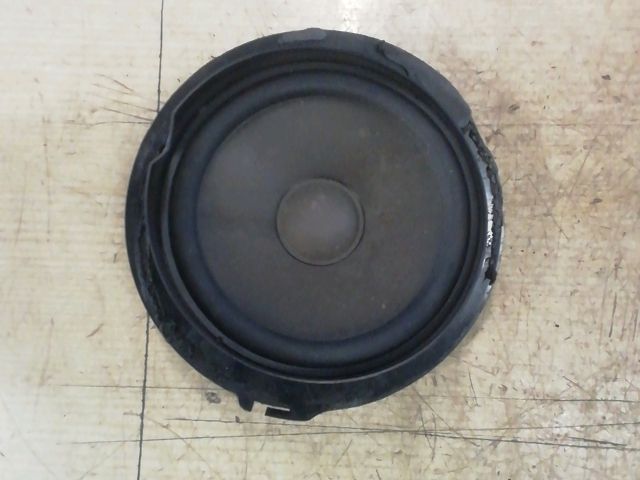 bontott MERCEDES-BENZ E-CLASS Bal hátsó Hangszóró