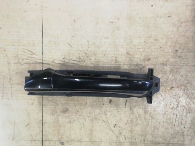 bontott MERCEDES-BENZ E-CLASS Bal hátsó Külső Kilincs