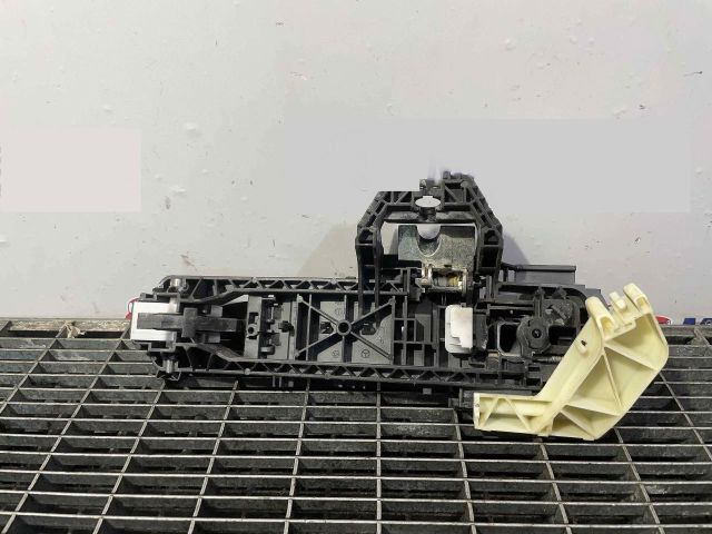 bontott MERCEDES-BENZ E-CLASS Bal hátsó Külső Kilincs