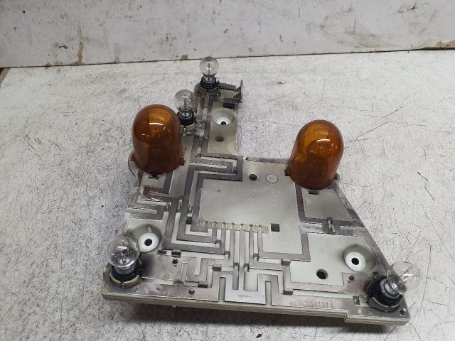 bontott MERCEDES-BENZ E-CLASS Bal Hátsó Lámpa Foglalat