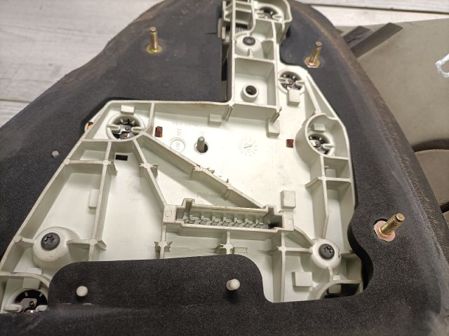 bontott MERCEDES-BENZ E-CLASS Bal Hátsó Lámpa