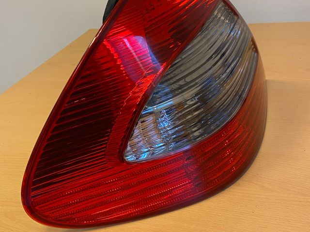 bontott MERCEDES-BENZ E-CLASS Bal Hátsó Lámpa