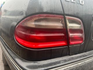 bontott MERCEDES-BENZ E-CLASS Bal Hátsó Lámpa