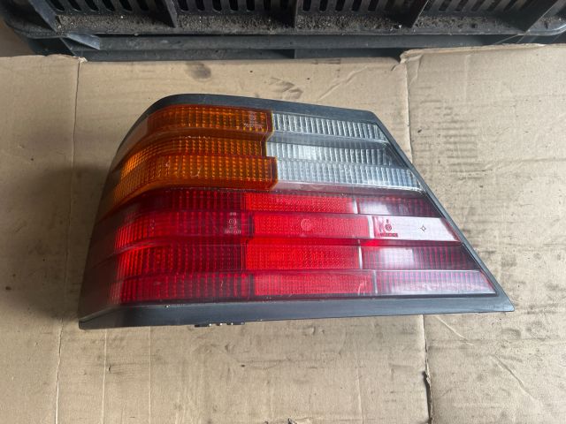 bontott MERCEDES-BENZ E-CLASS Bal Hátsó Lámpa