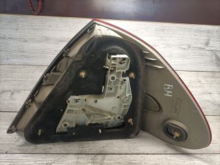 bontott MERCEDES-BENZ E-CLASS Bal Hátsó Lámpa