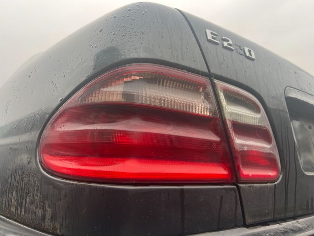 bontott MERCEDES-BENZ E-CLASS Bal Hátsó Lámpa
